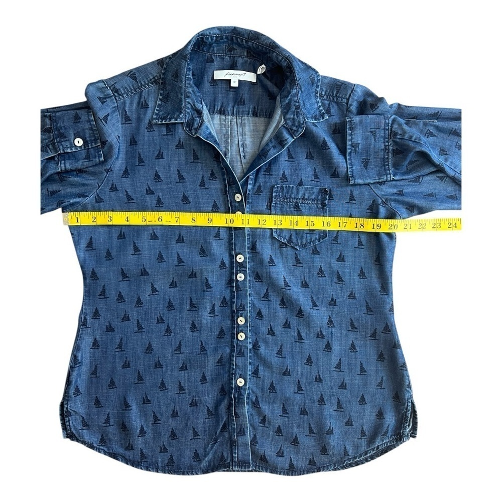 FoxCroft NYC Sailboat Button Down Blouse Size 10P Women - Picture 5 of 9